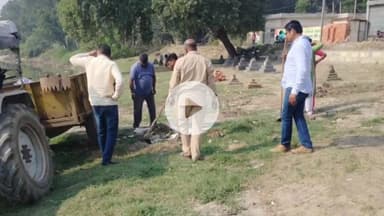 जगाधरी: छठ पर्व को लेकर नगर निगम ने पश्चिम यमुनानगर घाट पर चलाया सफाई अभियान