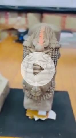 चौबेपुर के उत्तरी गंगा तट पर मिली दुर्लभ एकमुखी शिवलिंग की मूर्ति