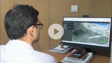 देहरादून: मौसम वैज्ञानिक रोहित थपलियाल ने प्रदेश के अधिकांश जनपदों में बारिश और बर्फबारी की संभावना जताई