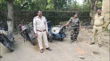 गिरिडीह: CCL सुरक्षा विभाग ने कबरीबाद के पास कोयला तस्करी कर रहे चार बाइक को अवैध कोयला के साथ किया जब्त