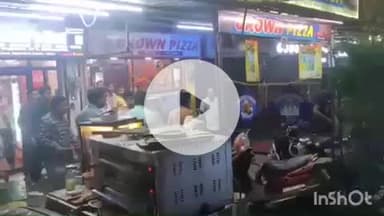 हाथरस: गिर्राज कॉलोनी के पास मामूली बात को लेकर दो पक्षों में जमकर हुई मारपीट, दुकानदारों में मची भगदड़, वीडियो वायरल