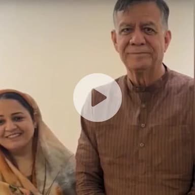 कानपुर: सीसामऊ के सपा विधायक नसीम सोलंकी ने इरफान सोलंकी के साथ विधानसभा अध्यक्ष से मिलकर भाई दूज का टीका लगाने की इच्छा जताई