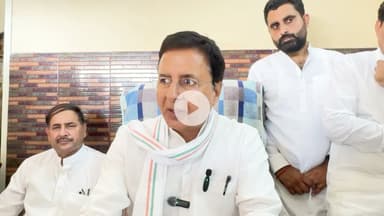 रादौर: रादौर में पत्रकारों से बातचीत में कांग्रेस महासचिव रणदीप सुरजेवाला ने साधा निशाना, बोले प्रदूषण के मुद्दे पर किसानों के साथ दोहरा रवैया अपना रही भाजपा सरकार