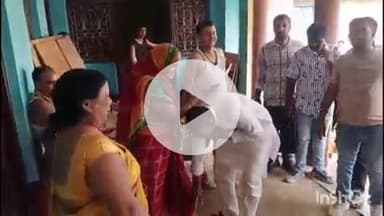 आरा: धर्मपुरा गांव में जन सुराज प्रत्याशी सौरव कुमार यादव ने चलाया जनसंपर्क अभियान, महिला और पुरुषों से मिल रहा है आशीर्वाद