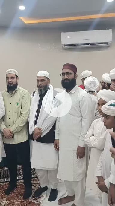 जनाब अमीन पठान भाईजान के यहा ग्यारहवीं के प्रोग्राम में शिरकत की...