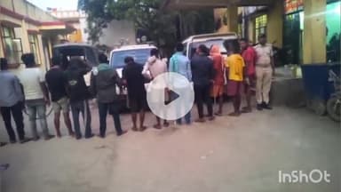 मधेपुरा: जिले में मद्य निषेध विभाग ने 14 शराबियों और 2 कोरेक्स कारोबारियों को 8 लीटर कोरेक्स के साथ किया गिरफ्तार