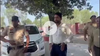 जगाधरी: उपायुक्त पार्थ गुप्ता ने कैलाश मानसरोवर से लाया जल, बिलासपुर के कपालमोचन सरोवर में छोड़ा