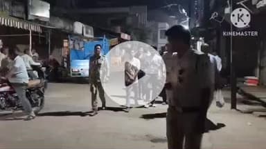 खुरई: शहरी पुलिस ने सार्वजनिक स्थानों पर शराब पीकर उपद्रव करने वालों को पकड़कर सड़कों पर निकाला जुलूस