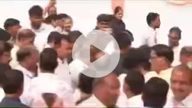 लाडपुरा: लोकसभा अध्यक्ष ओम बिरला ने भामाशाह मंडी में गणेश पूजन कर शुभ मुहूर्त में फसल खरीदने के कार्यक्रम में भाग लिया