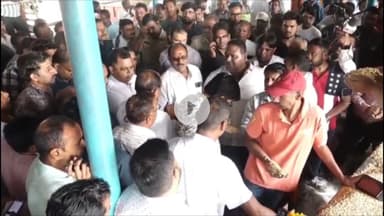 राऊ: इंदौर की मंडियों में भावांतर योजना के तहत सोयाबीन की खरीदी शुरू, विधायक और कलेक्टर मंडी पहुंचे