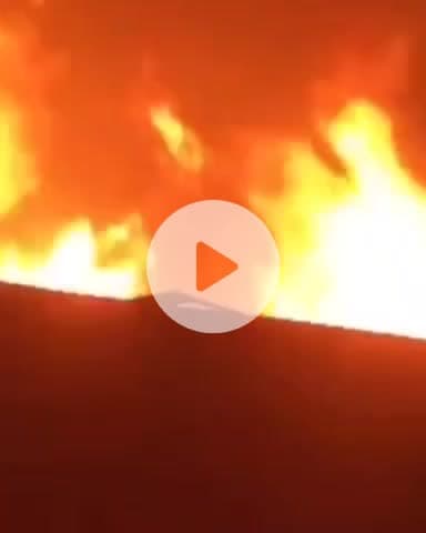 कानपुर: नौबस्ता के आवास विकास हंसपुरम में कबाड़ के गोदाम में लगी आग, दमकल की तीन गाड़ियों ने आग पर पाया काबू