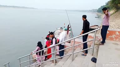 मिर्ज़ापुर: नहाय खाय के साथ शुरू हुआ डाला छठ का महापर्व, कचहरी घाट पर चेंजिंग बनवाने की मांग की डिस्ट्रिक बार एसोसिएशन के अध्यक्ष ने