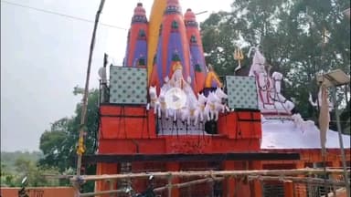 गिरिडीह: महापर्व छठ को लेकर नगर निगम के उप नगर आयुक्त ने अर्गाघाट समेत अन्य छठ घाटों का किया निरीक्षण