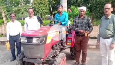 ढीमरखेड़ा: मुरवारी में किसान जितेन्द्र हल्दकार के लिए एकीकृत बागवानी विकास मिशन योजना बनी वरदान, ट्रेक्टर से बदलेगी खेती