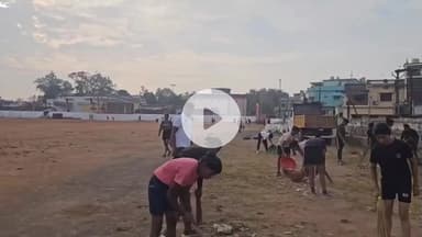 कोंडागांव: विकास नगर स्टेडियम में पूर्व सैनिकों ने चलाया स्वच्छता अभियान, कोंडागांव में राज्योत्सव की तैयारी तेज