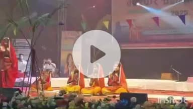 कहरा: प्रेक्षा गृह में जिला प्रशासन द्वारा भास्कर महोत्सव का आयोजन, छठ पर्व पर डीएम ने किया कार्यक्रम का शुभारंभ