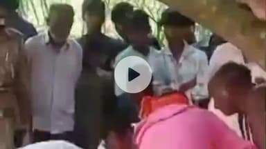 खड्डा: बलकुड़िया में सनसनी: पेड़ से लटका मिला युवक का शव, मानसिक तनाव की आशंका, पुलिस जांच में जुटी