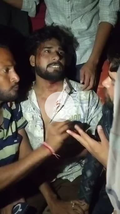 अखलेश कटारिया लड़की छेड़ छाड़ करने पर भी पब्लिक ने लाठी चार्ज किया पीर भी पुलिस ने कुछ नहीं किया