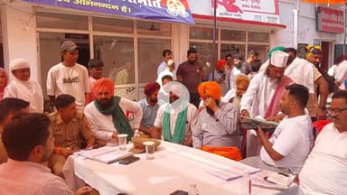 पूरनपुर: कपूरपुर धान क्रय केंद्र पर गेट को लेकर विवाद, मारपीट में दोनों पक्ष हुए घायल