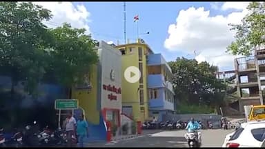 इंदौर: इंदौर शहर कांग्रेस अध्यक्ष चिंटू चौकसे ने महापौर पर लगाए आरोप, कहा- निगम के पास तनख्वाह बांटने के भी पैसे नहीं