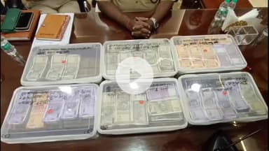 झांसी: झांसी एसएसपी ने पुलिस लाइन में नवाबाद थाना पुलिस और बदमाशों के बीच हुई मुठभेड़ का किया खुलासा