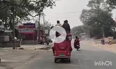 हरदोई: ई-रिक्शा की छत पर सवारियां बैठाना चालक को पड़ा महंगा, मुकदमा दर्ज, ई-रिक्शा किया गया सीज, वीडियो हुआ था वायरल