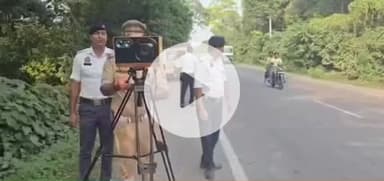 बहराइच: शहर सहित जनपद में यातायात नियमों के उल्लंघन पर यातायात पुलिस ने 24 वाहन चालकों के खिलाफ की कार्रवाई