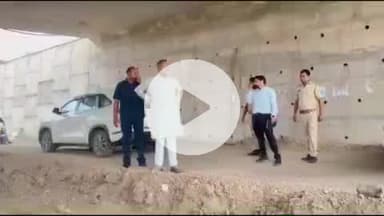 दीगोद: दिल्ली-मुंबई एक्सप्रेसवे के नीचे कराड़िया भांडाहेडा रोड पर अंडरपास की खुदाई पर ऊर्जा मंत्री हीरालाल भड़के