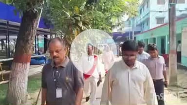 कहरा: सहरसा डीएम दीपेश कुमार ने डिस्पैच सेंटर, वज्रगृह एवं मतगणना कक्ष के लिए चिन्हित स्थल का किया निरीक्षण