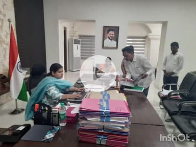 దుగ్గొండి: వరంగల్ జిల్లా కలెక్టరేట్ కార్యాలయంలో భూభారతిపై  అధికారులతో  సమావేశం