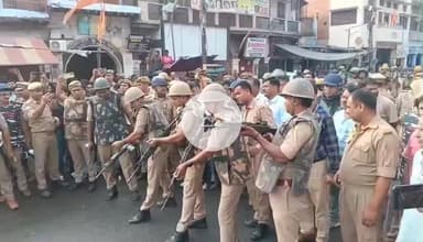 कानपुर: परेड में जहां हुआ था दंगा, वहां पुलिस ने की मॉक ड्रिल, रबर बुलेट और आंसू गैस के गोले दागे