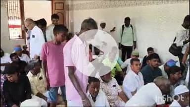 மேலூர்: மேலூரில் பழமை வாய்ந்த பள்ளிவாசலில் நடைபெற்ற கந்தூரி விழா