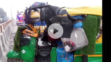 अमरोहा: डिडौली में हाइवे पर डिवाइडर से टकराया ऑटो, 4 लोग हुए जख्मी, नींद की झपकी से हुआ हादसा