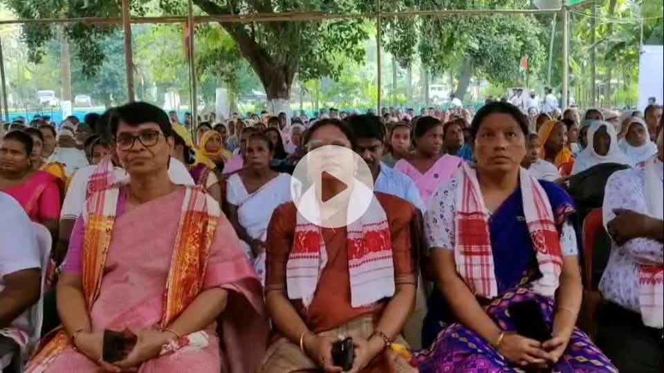 বৰক্ষেত্ৰী: ৪০নংটিহু সমষ্টিৰ কংগ্ৰেছ কমিটিৰ অন্তৰ্গত মুকালমুৱাৰ নাৰায়নপুৰ সাপকাতা মণ্ডল সমিতিৰ কৰ্মী সভা