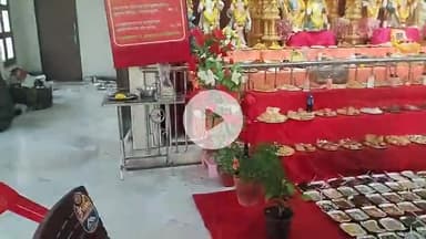 दौसा: आगरा रोड दौसा में स्वामीनारायण मंदिर में अन्नकूट महाप्रसादी में हजारों श्रद्धालुओं ने दर्शन कर प्रसादी ग्रहण की।