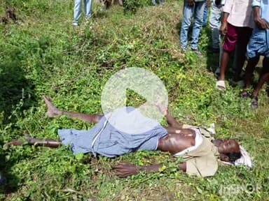 కోడేరు: కోడేరు మండల పరిధిలోని ఖానాపూర్ గ్రామంలో కరెంటు షాక్ తో పారిశుద్ధ్య కార్మికుడు మృతి