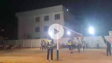 शाहबाद: मलकापुर रोड पर चल रहे वॉलीबॉल टूर्नामेंट में मिर्गापुर वॉलीबॉल क्लब ने बरेली वॉलीबॉल क्लब को हराया