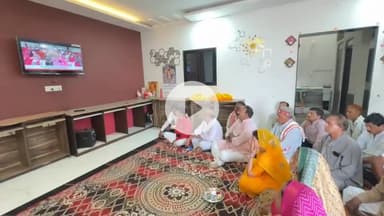 खंडवा नगर: खंडवा में बीजेपी नेताओं ने सुनी प्रधानमंत्री नरेंद्र मोदी के 'मन की बात'