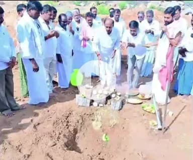ధరూర్: ధరూర్ మండల కేంద్రంలోని వాటర్ ట్యాంక్ భూమిపూజ కార్యక్రమంలో పాల్గొన్న ఎమ్మెల్యే బండ్ల కృష్ణ మోహన్ రెడ్డి