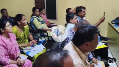 सरदारपुर: सरदारपुर में जनपद पंचायत सभागृह में अल्पविराम परिचय कार्यशाला का आयोजन, तनाव मुक्त रहने की कला सिखाई गई