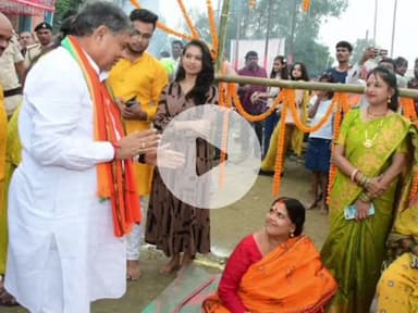 पूर्णिया पूर्व: पूर्णिया विधायक विजय खेमका ने लोक आस्था के महापर्व छठ पूजा के विभिन्न छठ घाटों पर छठ व्रतियों से की मुलाकात