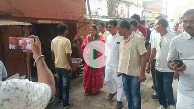 सिरदला के मोहगायन में चुनाव प्रचार प्रसार करते विधायक प्रत्यासी पिंकी भारती उपस्थित सैकड़ों समर्थक व ग्रामीण.