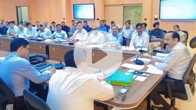 झांसी: जीरो पावर्टी सरकार की प्राथमिकता, प्रत्येक गरीब को मिले योजनाओं का लाभ: मण्डलायुक्त