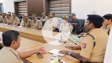 झांसी: झांसी में परीक्षा केंद्रों पर सुरक्षा व्यवस्था चाक-चौबंद, SSP झांसी ने दिए कड़े निर्देश