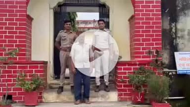 झौथरी: ऑपरेशन सुदर्शन चक्र के तहत धंबोला पुलिस ने की बड़ी कार्रवाई, दो स्थाई वारंटी और एक फरार तस्कर किया गिरफ्तार
