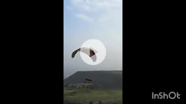 धार: मांडु में पर्यटकों के लिए पैरामोटरिंग शुरू, 2000 फीट की ऊंचाई से हवाई सैर का रोमांच कर सकेंगे अनुभव