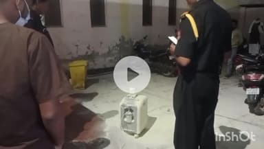 हरदोई: ऑक्सीजन कंसंट्रेटर में शॉर्ट सर्किट से आग लगने से मेडिकल कॉलेज की इमरजेंसी में हड़कंप मचा