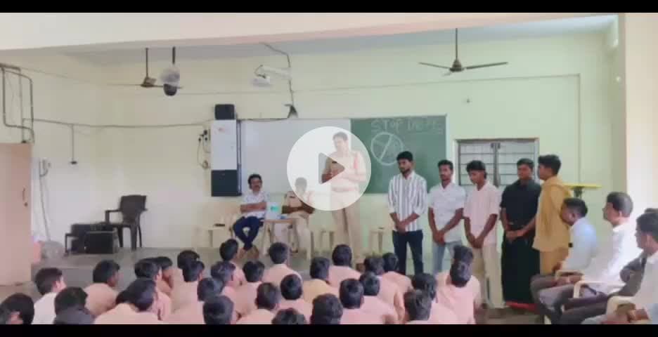 వడ్డేపల్లి: శాంతినగర్ పట్టణంలో పోలీస్ శాఖ ఆధ్వర్యంలో  మాధక ద్రవ్యాలపై అవగహనా కార్యక్రమం నిర్వహణ