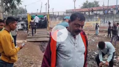 सागर नगर: निगमायुक्त ने राहतगढ़ बस स्टैंड ब्रिज के नीचे से मवेशी जब्त कराए, कहा- हफसिली पशु मेला क्षेत्र में लगाएं पशु बाजार