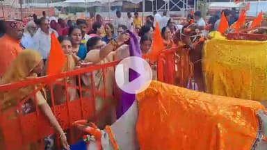 खंडवा नगर: गोपाष्टमी पर श्री गणेश गौशाला में गो-पूजन व गो-ग्रस का आयोजन, महापौर, विधायक व संतगण रहे मौजूद